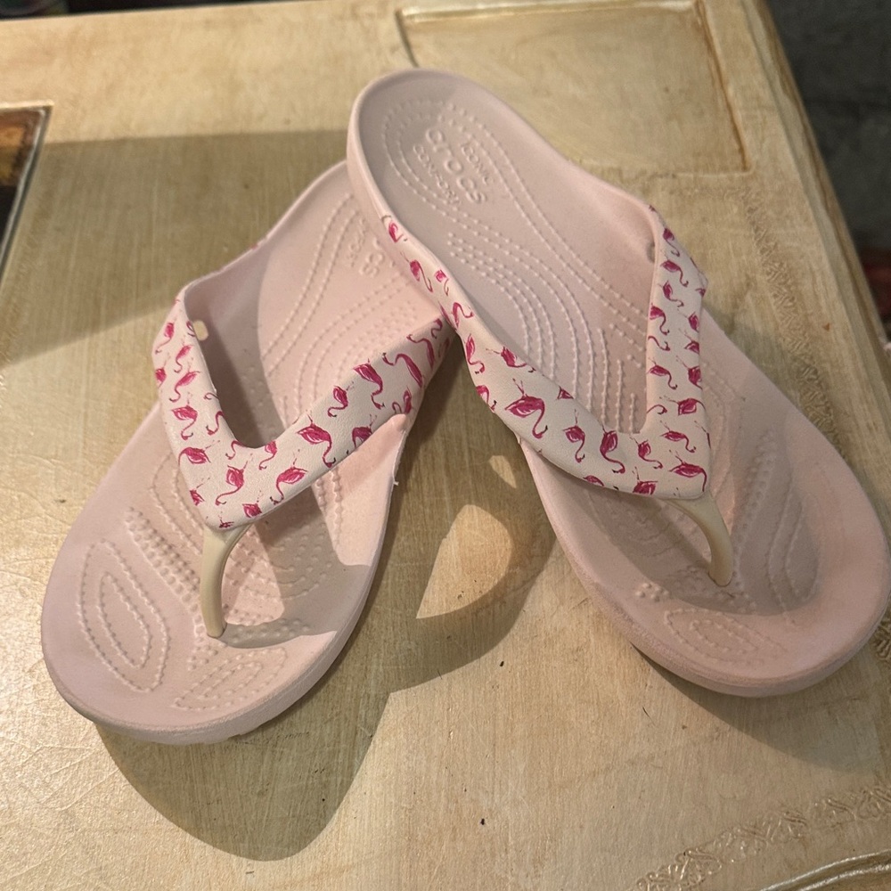 CROCS Light Pink Flamingo Print Sandals